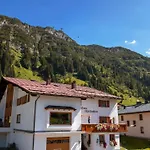Couette-café Haus Schrofenstein Lech
