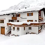 Haus Schrofenstein 3*