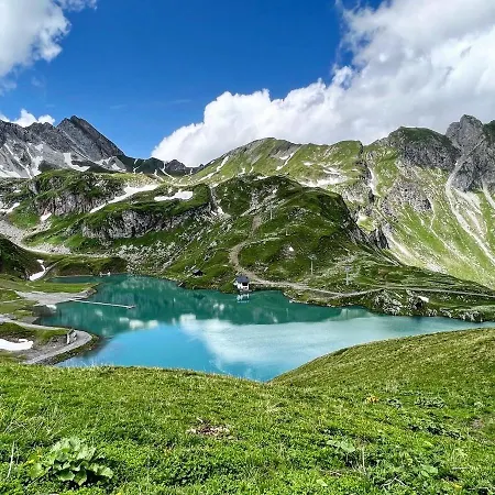 Bed & Breakfast Haus Schrofenstein