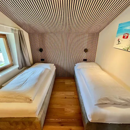 Frühstückspension Haus Schrofenstein Lech am Arlberg