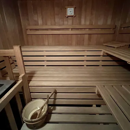 B&B Haus Schrofenstein 레흐암 아르베르크