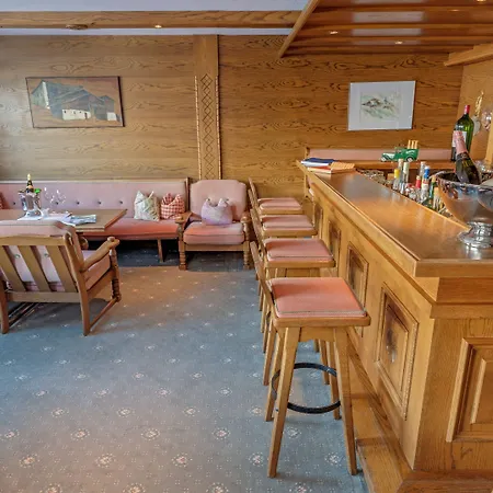 Bed & Breakfast Haus Schrofenstein