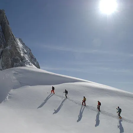 Haus Schrofenstein Bed & Breakfast