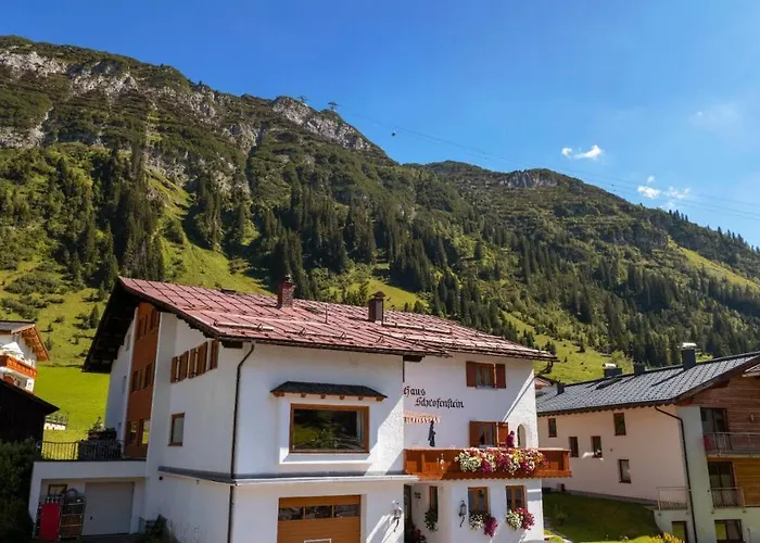 B&B Haus Schrofenstein 레흐암 아르베르크