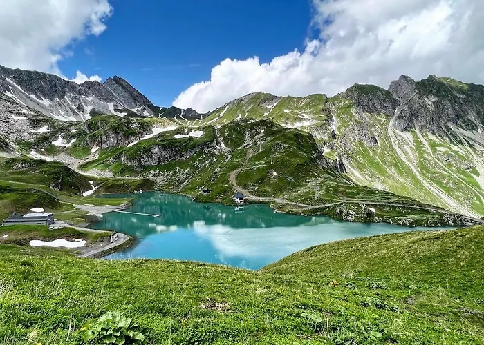 B&B Haus Schrofenstein