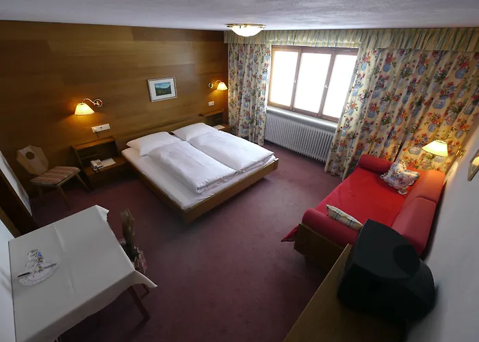 Haus Schrofenstein 3*