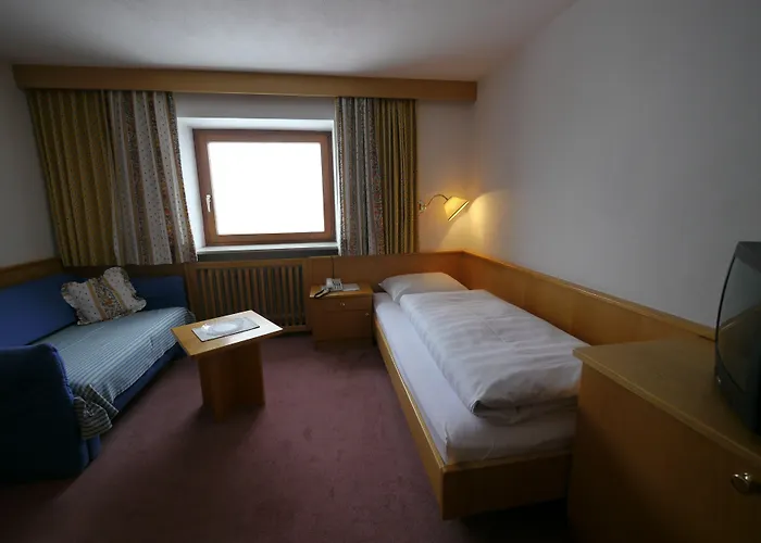 Haus Schrofenstein B&B 레흐암 아르베르크