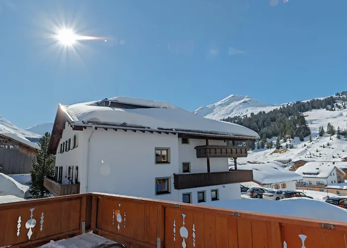 B&B Haus Schrofenstein