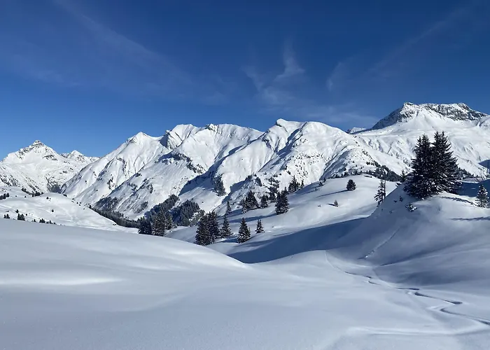 Haus Schrofenstein Nocleg ze śniadaniem 3*