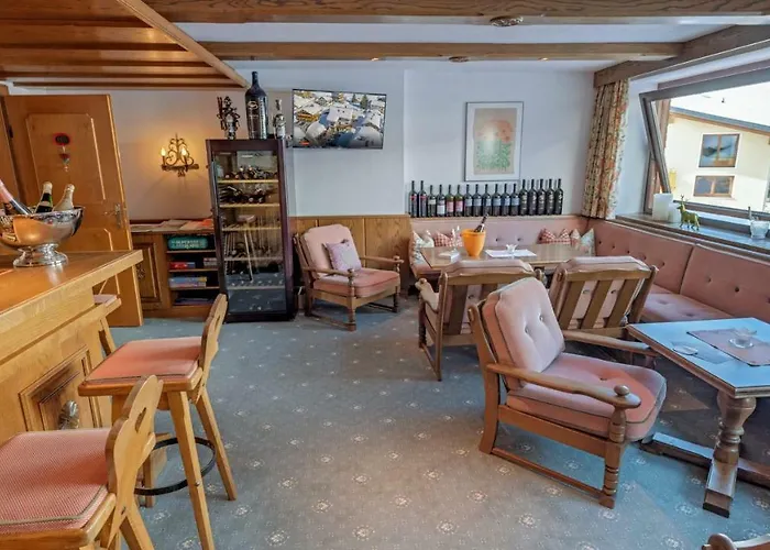 Haus Schrofenstein B&B 레흐암 아르베르크